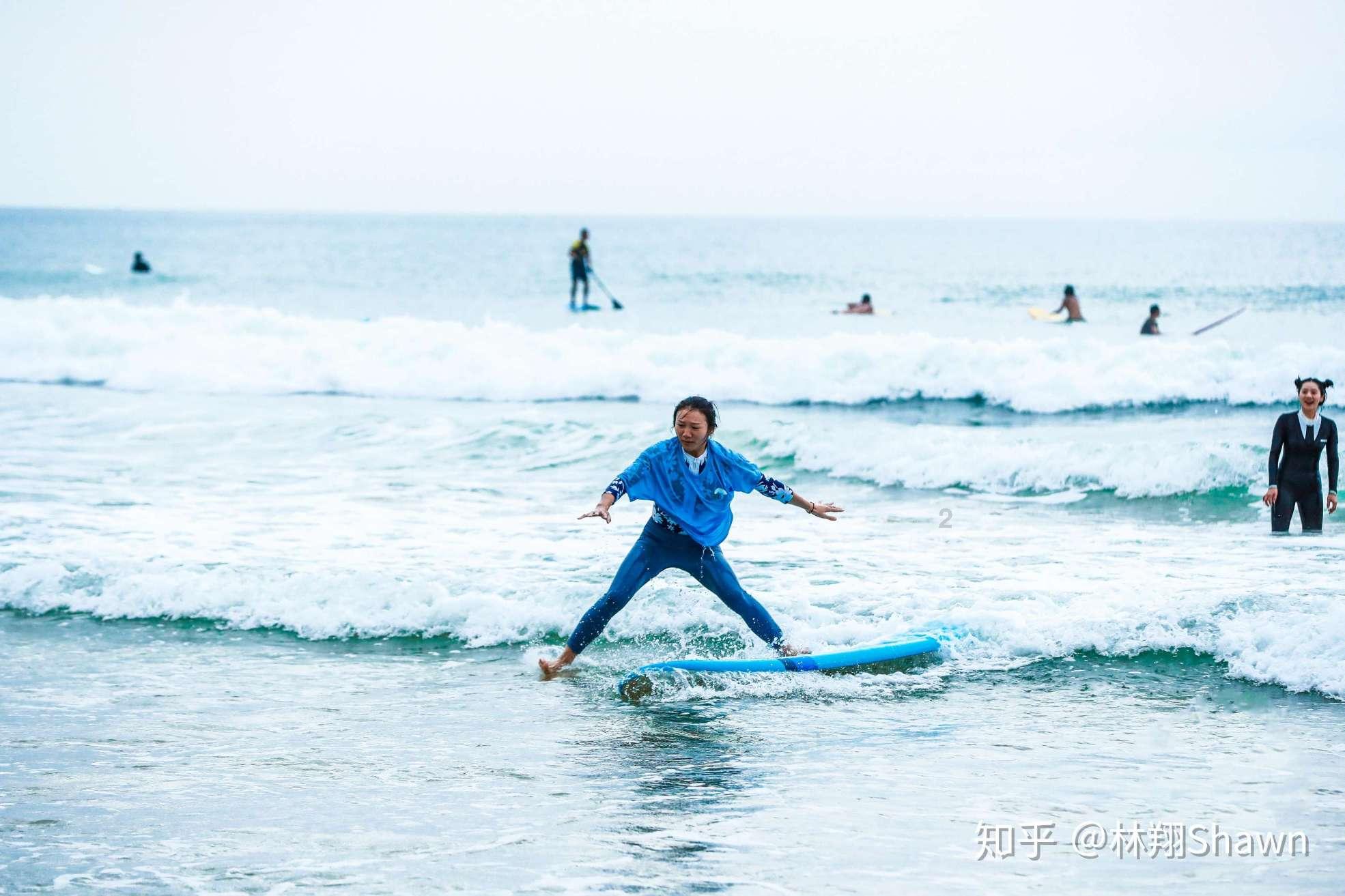 探索抖音上很火叫什么晚风的歌,解答你的疑惑